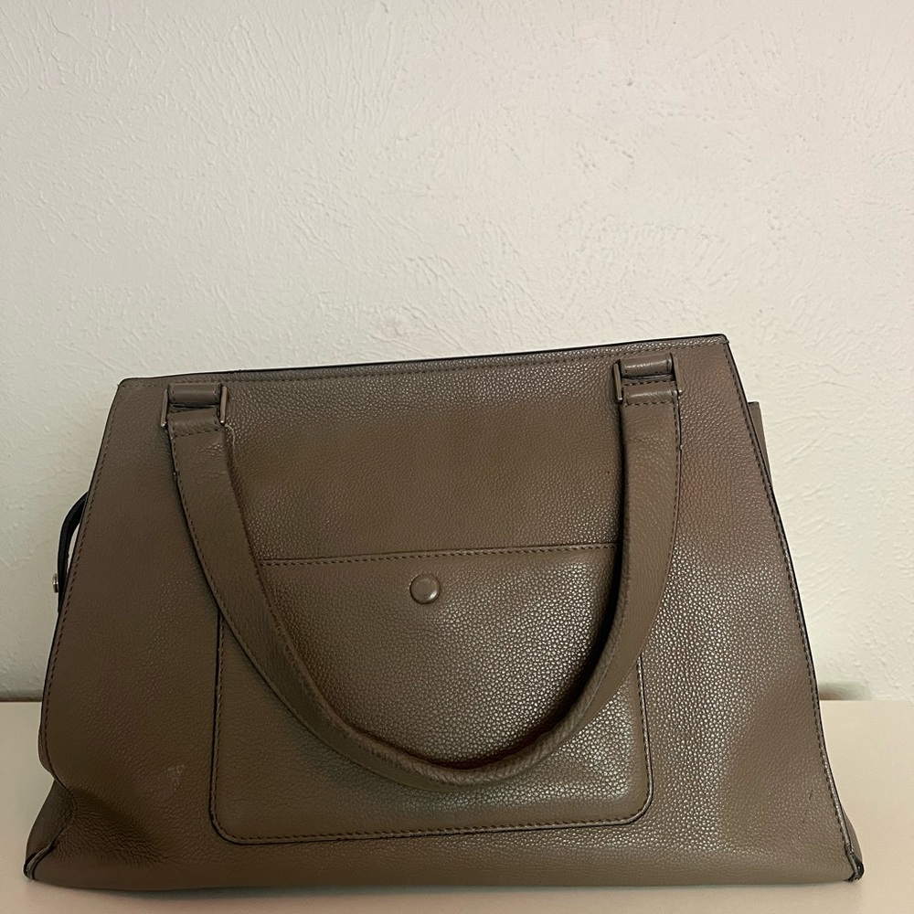 Brown Leather Zip-Top Women’s Clutch Bag - Picture 3 of 6